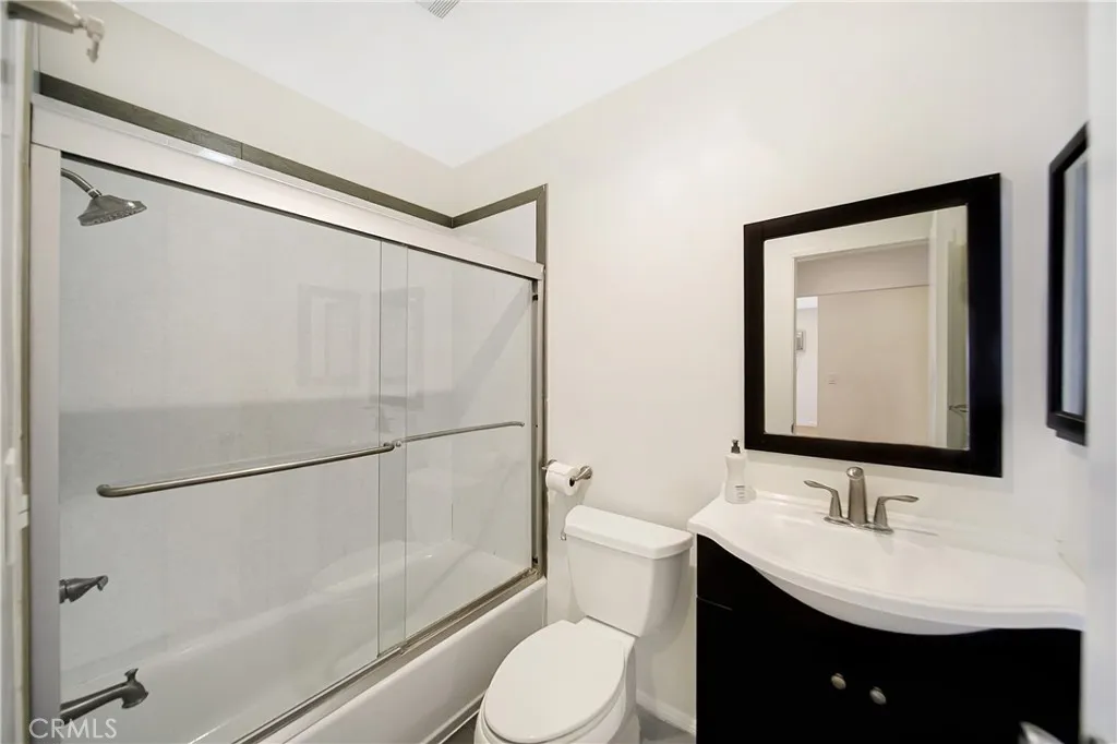 409 Burchett Street 315, Glendale, California 91203 home-pic-7